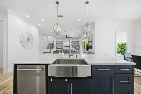 Купить виллу или дом в Тампа, Флорида 5 комнат, 384.71м2, № 2413457 - фото 21