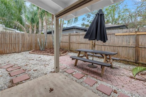 Commercial property in Largo, Florida 2 bedrooms, 122.63 sq.m. № 1657442 - photo 18