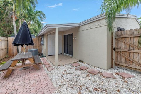 Commercial property in Largo, Florida 2 bedrooms, 122.63 sq.m. № 1657442 - photo 21