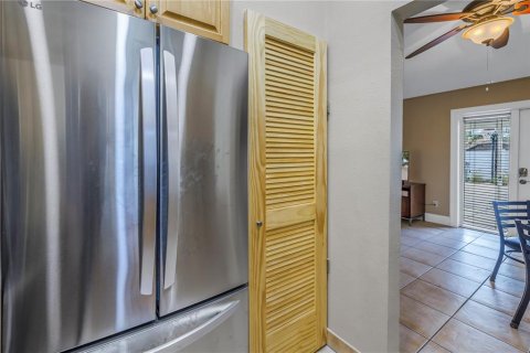 Commercial property in Largo, Florida 2 bedrooms, 122.63 sq.m. № 1657442 - photo 13