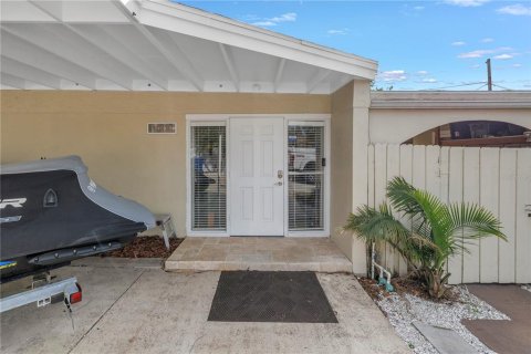 Commercial property in Largo, Florida 2 bedrooms, 122.63 sq.m. № 1657442 - photo 24
