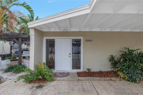 Commercial property in Largo, Florida 2 bedrooms, 122.63 sq.m. № 1657442 - photo 3