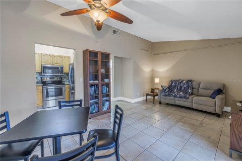 Commercial property in Largo, Florida 2 bedrooms, 122.63 sq.m. № 1657442 - photo 4