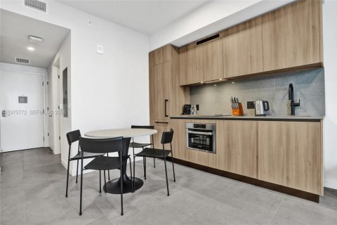 Condo à Miami, Floride, 1 chambre  № 2040876