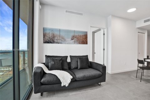 Copropriété à vendre à Miami, Floride: 1 chambre, 55.46 m2 № 2040876 - photo 8