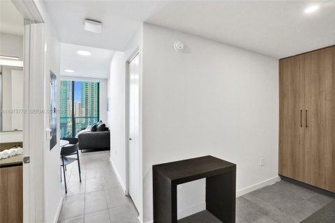 Copropriété à vendre à Miami, Floride: 1 chambre, 55.46 m2 № 2040876 - photo 22