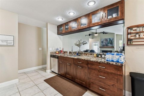 Casa en alquiler en Tampa, Florida, 4 dormitorios, 196.4 m2 № 1901787 - foto 12