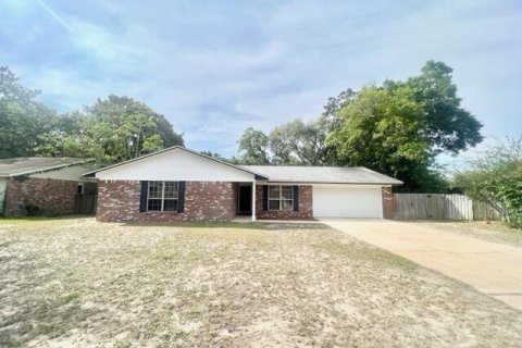 Casa en alquiler en Niceville, Florida, 4 dormitorios, 155.33 m2 № 560828 - foto 1