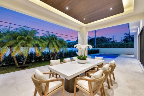 Casa en venta en Fort Lauderdale, Florida, 4 dormitorios, 291.71 m2 № 1932752 - foto 21