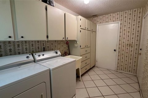 Duplex in Sun City Center, Florida 2 bedrooms, 163.14 sq.m. № 1785037 - photo 14