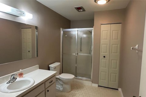 Duplex in Sun City Center, Florida 2 bedrooms, 163.14 sq.m. № 1785037 - photo 9