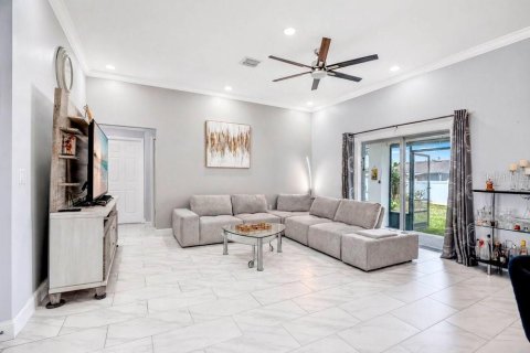 House in Deltona, Florida 3 bedrooms, 151.71 sq.m. № 2203421 - photo 3