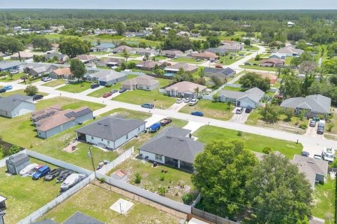 House in Deltona, Florida 3 bedrooms, 151.71 sq.m. № 2203421 - photo 30