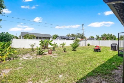 House in Deltona, Florida 3 bedrooms, 151.71 sq.m. № 2203421 - photo 26