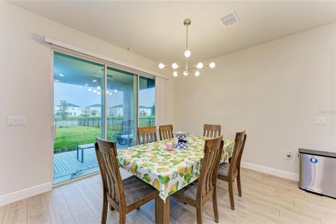 Villa ou maison à vendre à Lakewood Ranch, Floride: 4 chambres, 256.04 m2 № 2408988 - photo 22