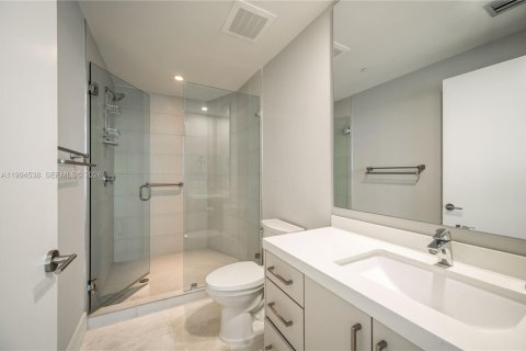 Condominio en venta en Miami, Florida, 3 dormitorios, 173.54 m2 № 2056247 - foto 24