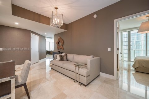 Condominio en venta en Miami, Florida, 3 dormitorios, 173.54 m2 № 2056247 - foto 21