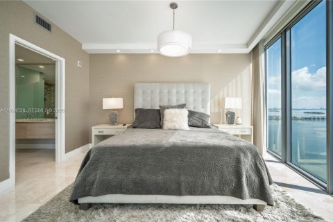Condominio en venta en Miami, Florida, 3 dormitorios, 173.54 m2 № 2056247 - foto 12