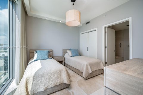 Condominio en venta en Miami, Florida, 3 dormitorios, 173.54 m2 № 2056247 - foto 26