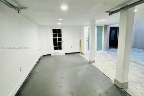 Touwnhouse à louer à Hialeah, Floride: 4 chambres, 183.95 m2 № 1942182 - photo 14
