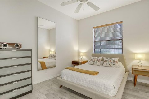 House in Lakewood Ranch, Florida 2 bedrooms, 146.04 sq.m. № 2226249 - photo 27