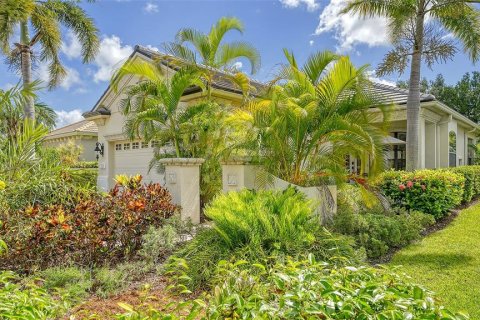 House in Lakewood Ranch, Florida 2 bedrooms, 146.04 sq.m. № 2226249