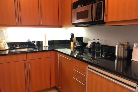 Купить кондоминиум в Майами, Флорида 56.76м2, № 2049936 - фото 11