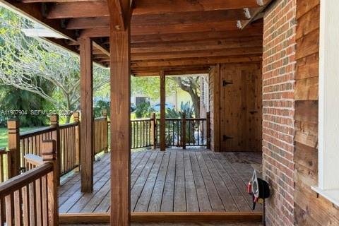 Купить виллу или дом в Лейк-Уорт, Флорида 5 спален, 184.88м2, № 2060510 - фото 6