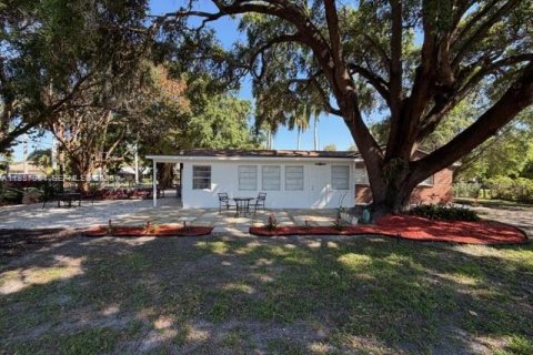 Купить виллу или дом в Лейк-Уорт, Флорида 5 спален, 184.88м2, № 2060510 - фото 11