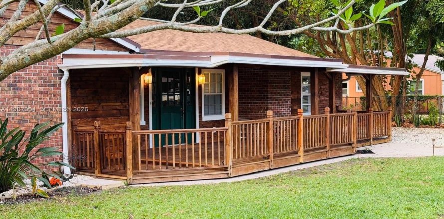 Дом в Лейк-Уорт, Флорида 5 спален, 184.88м2 № 2060510