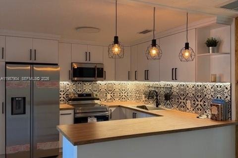 Купить виллу или дом в Лейк-Уорт, Флорида 5 спален, 184.88м2, № 2060510 - фото 15