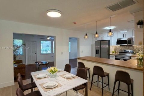 Купить виллу или дом в Лейк-Уорт, Флорида 5 спален, 184.88м2, № 2060510 - фото 17