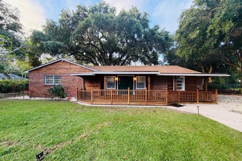 Купить виллу или дом в Лейк-Уорт, Флорида 5 спален, 184.88м2, № 2060510 - фото 3