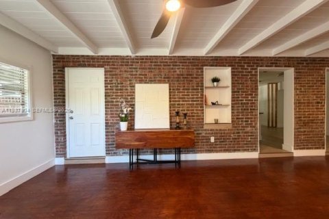 Купить виллу или дом в Лейк-Уорт, Флорида 5 спален, 184.88м2, № 2060510 - фото 22