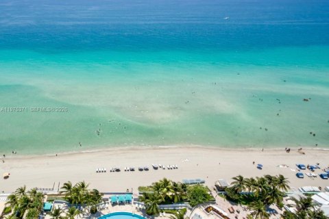 Condo in Hollywood, Florida, 3 bedrooms  № 2038536