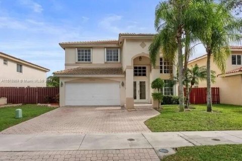 Villa ou maison à Davie, Floride 4 chambres, 247.96 m2 № 2171520