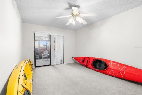 Condominio en venta en Weeki Wachee, Florida, 2 dormitorios, 120.03 m2 № 1555162 - foto 12