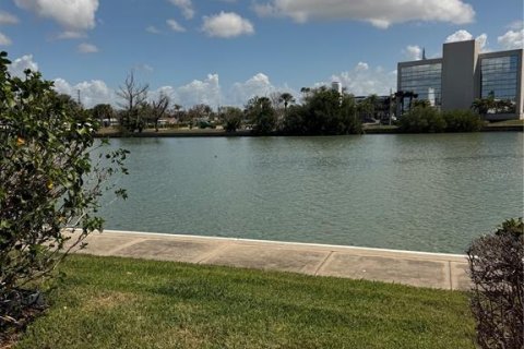 Condo in South Pasadena, Florida, 2 bedrooms № 2213676 - photo 2