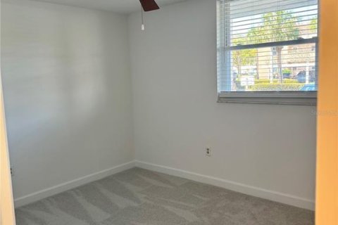 Condo in South Pasadena, Florida, 2 bedrooms № 2213676 - photo 10