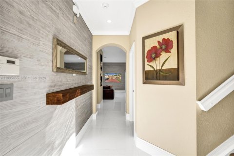 Villa ou maison à vendre à Miramar, Floride: 3 chambres, 148.74 m2 № 2066098 - photo 3