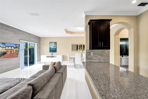 Villa ou maison à vendre à Miramar, Floride: 3 chambres, 148.74 m2 № 2066098 - photo 22