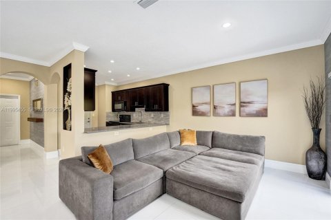 Villa ou maison à vendre à Miramar, Floride: 3 chambres, 148.74 m2 № 2066098 - photo 19