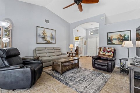 Villa ou maison à vendre à Mulberry, Floride: 4 chambres, 180.51 m2 № 2416251 - photo 12