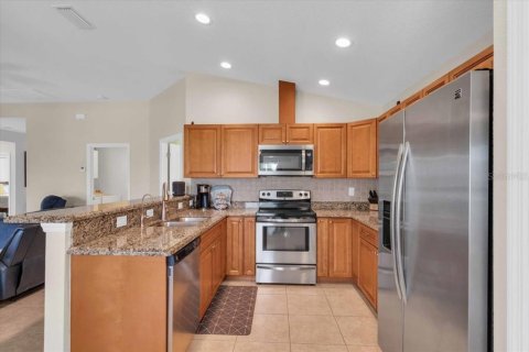 House in Englewood, Florida 3 bedrooms, 143.07 sq.m. № 1838420 - photo 16