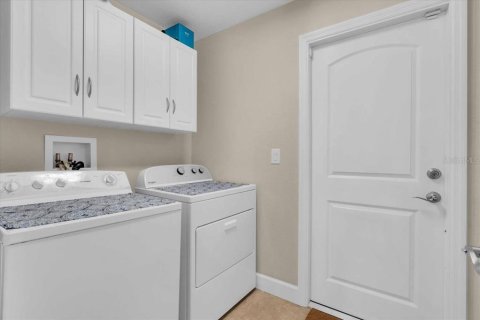 House in Englewood, Florida 3 bedrooms, 143.07 sq.m. № 1838420 - photo 30