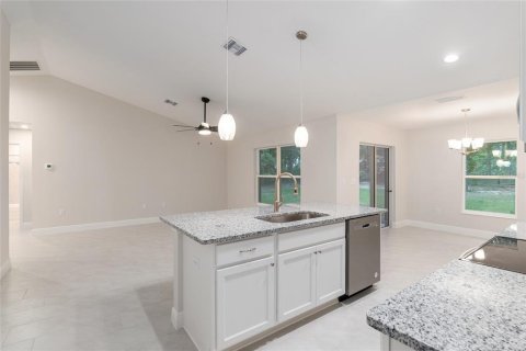 Villa ou maison à vendre à Citrus Springs, Floride: 4 chambres, 143.07 m2 № 1900234 - photo 11