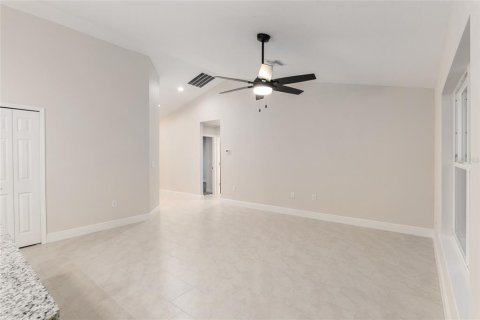 Villa ou maison à vendre à Citrus Springs, Floride: 4 chambres, 143.07 m2 № 1900234 - photo 9