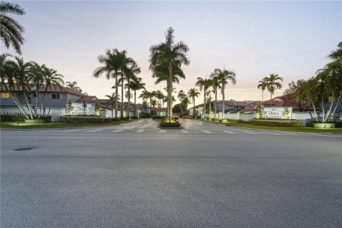 Touwnhouse à vendre à Doral, Floride: 2 chambres, 85.75 m2 № 2025872 - photo 27