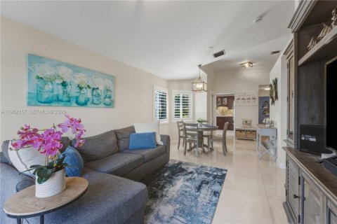 Touwnhouse à vendre à Doral, Floride: 2 chambres, 85.75 m2 № 2025872 - photo 8