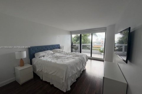 Снять в аренду кондоминиум в Майами, Флорида 1 спальня, 91.51м2, № 1991642 - фото 9